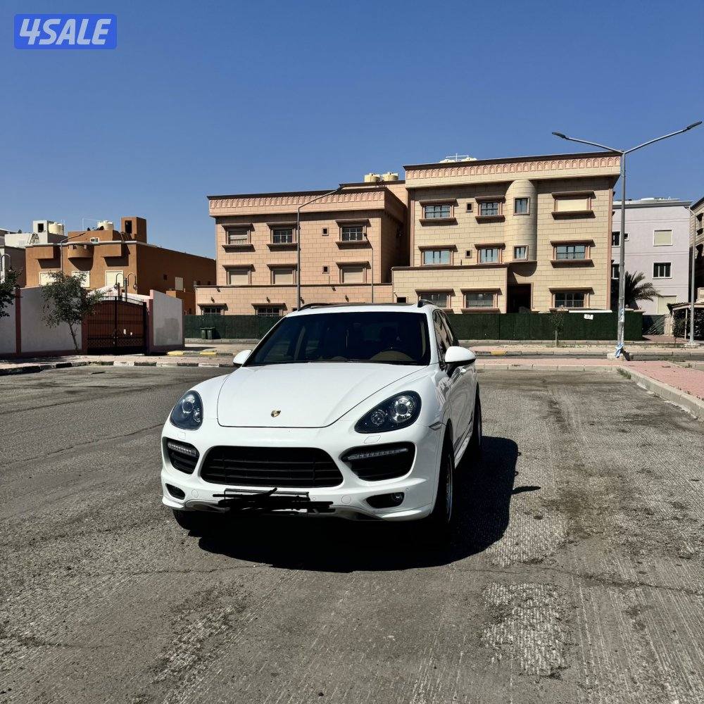 بورش كايين gts 20132