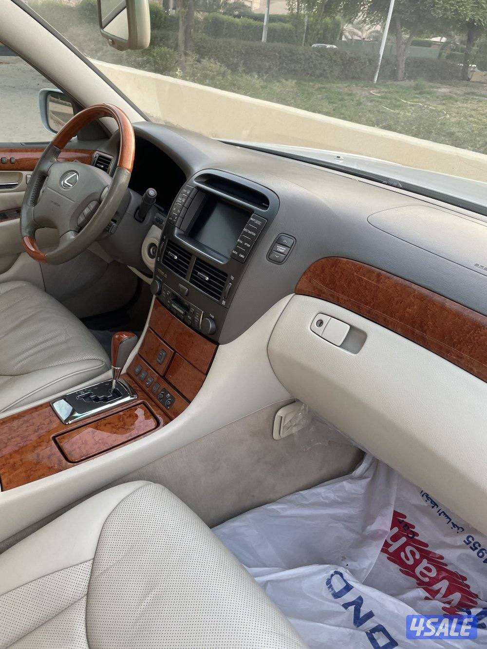 لكزس LS 430 موديل ٢٠٠٤ للبيع13