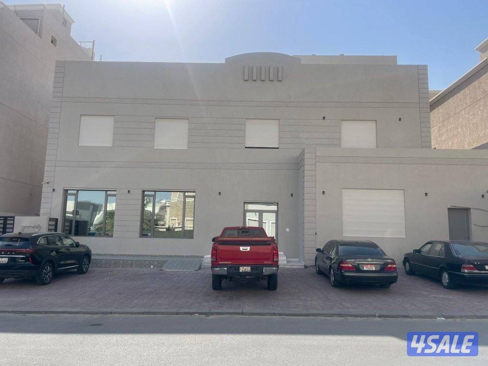 للبيع قسيمه في مدينة صباح الاحمد السكنية دورين وربع شارع وسكه من الخلف2