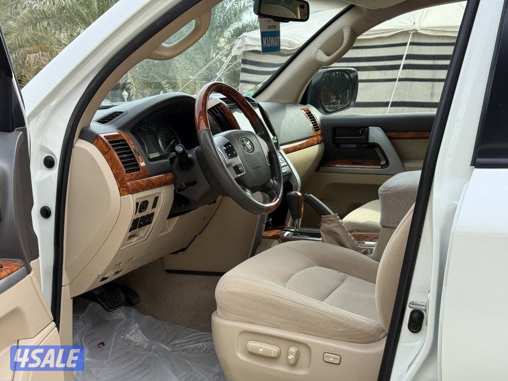 للبيع لاند صبغ الوكاله في قطعتين او ثلاث ماشي ٣٠٠٠٠٠ شرط الفحص قير مكي3