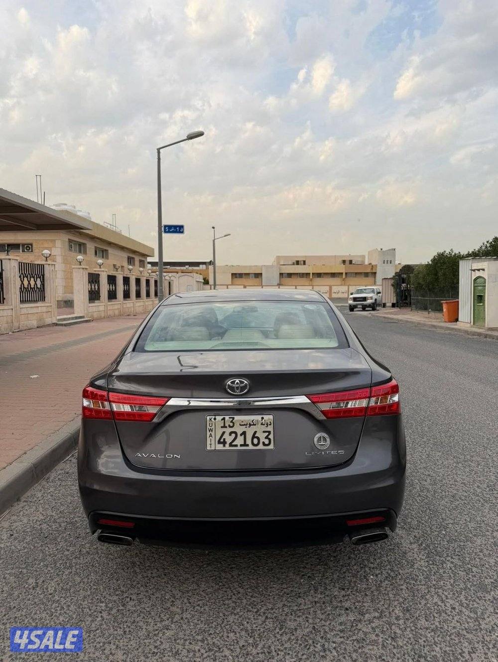 أفالون ليمتد ٢٠١٥ الساير عداد ٩٥ ألف شرط الفحص صبغ وكاله ماعدا قطعه3