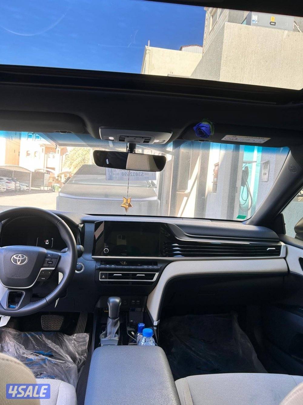 كامري2025 LE شرط الفحص بحالة الوكالة-شاشة-فتحه-حمايه فل بدي-عداد ٥٤٠٠٠3