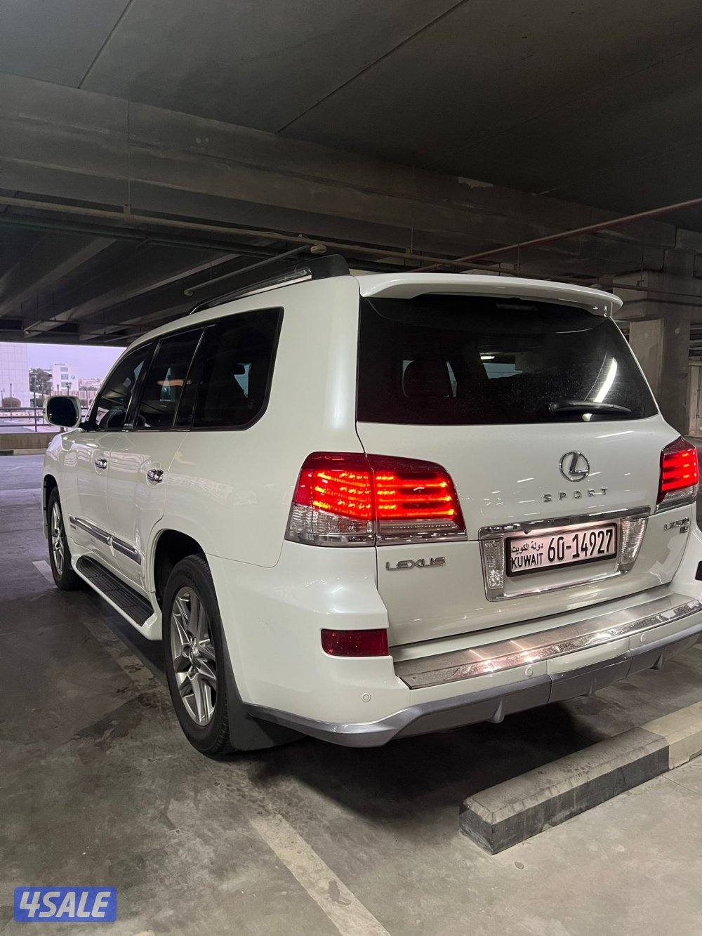 لكزس LX570 ٢٠١٢ وارد الامارات عداد ١٧٠ ألف شرط الفحص صبغ وكاله كامل2