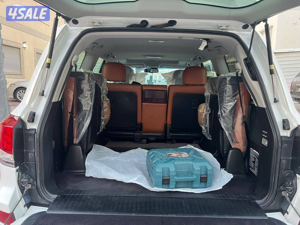 لكزس LX570 ٢٠١٢ وارد الامارات عداد ١٧٠ ألف شرط الفحص صبغ وكاله كامل5