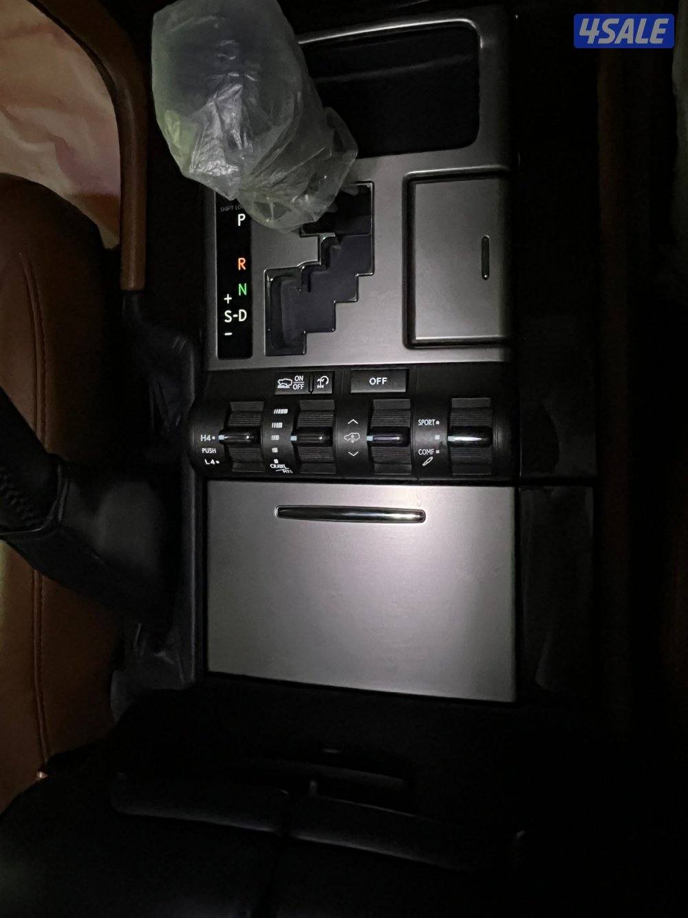 لكزس LX570 ٢٠١٢ وارد الامارات عداد ١٧٠ ألف شرط الفحص صبغ وكاله كامل8