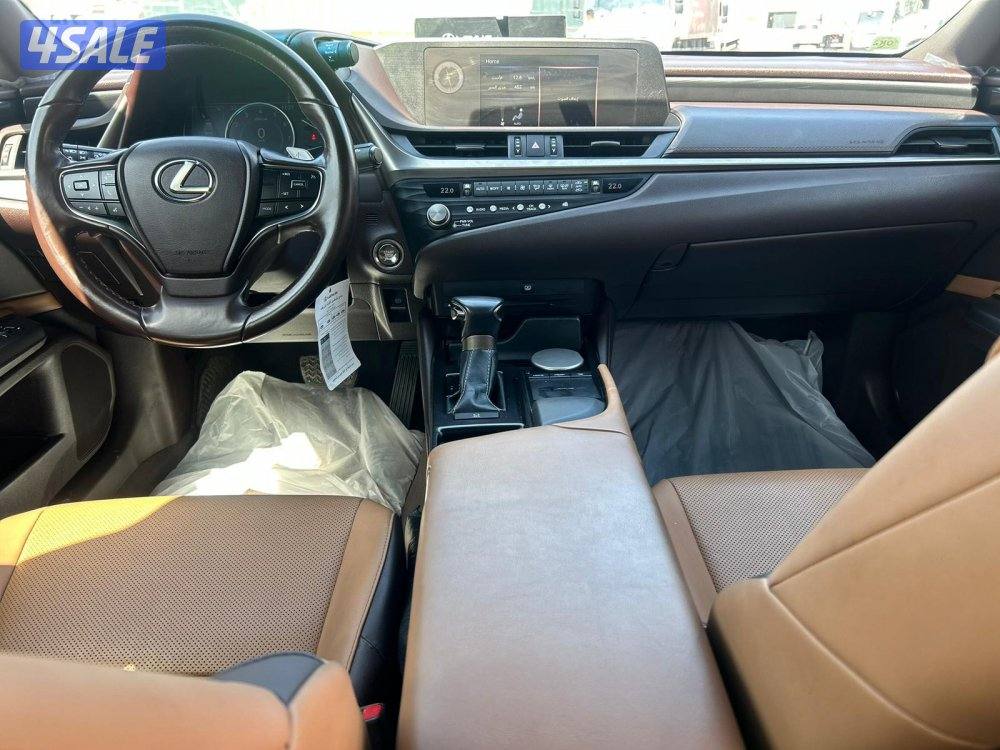 لكزس ES250  موديل 2021 ماشى 86.000 k.m  وارد الساير.6