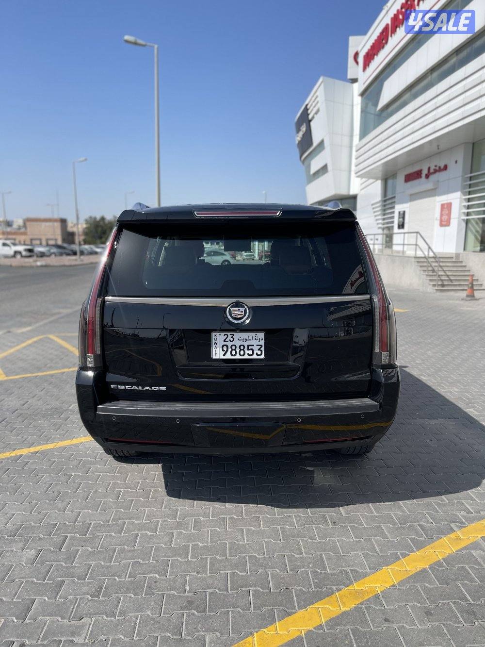 كاديلاك اسكاليد بحالة الوكاله وارد قطر فحص جير مكينه شاصي البدي 3 قطع6