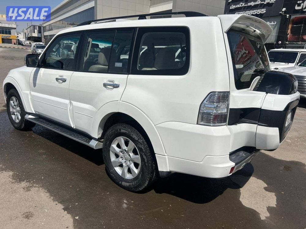 ميتسوبيشى باجيرو GLS -V6 موديل 2020 ماشى 83.000 k.m  وارد الملا .2