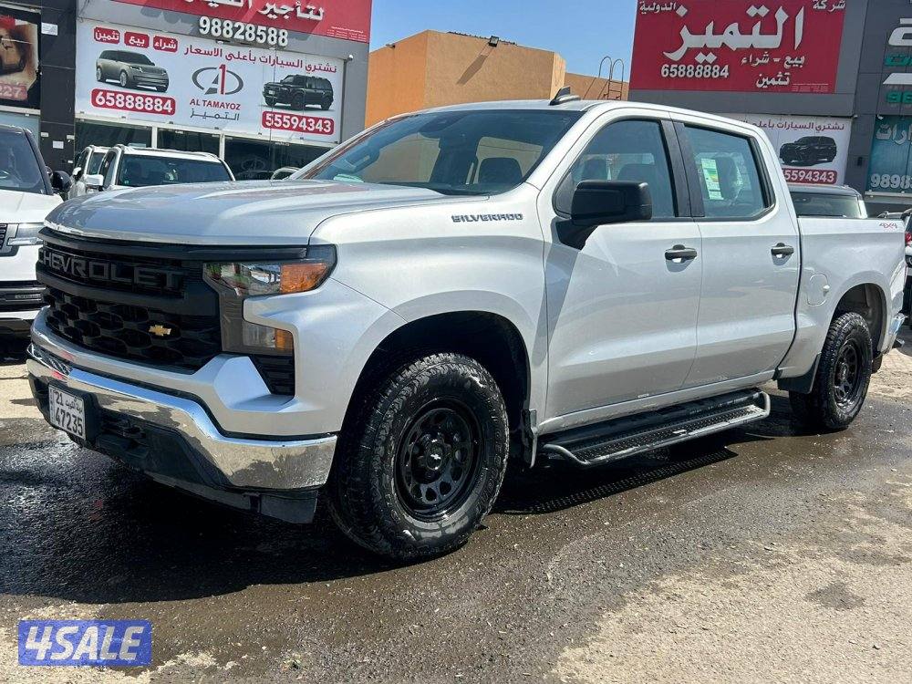 شيفرولية سلفرادو موديل 2022 ماشى 2700 k.m  وارد الغانم .صبغ وكاله0