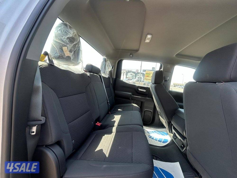 شيفرولية سلفرادو موديل 2022 ماشى 2700 k.m  وارد الغانم .صبغ وكاله5