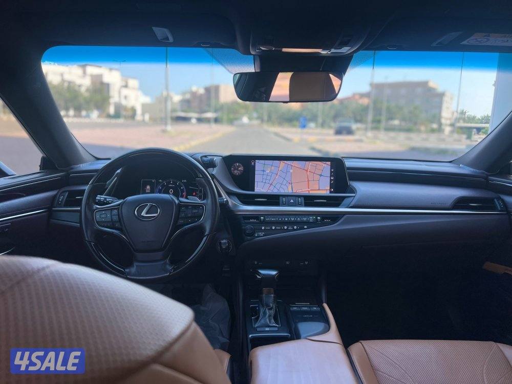 لكزس ES350 موديل ٢٠١٩ الساير صبغ وكاله درجه اولي ماشي ١٢٦ بحاله وكاله7