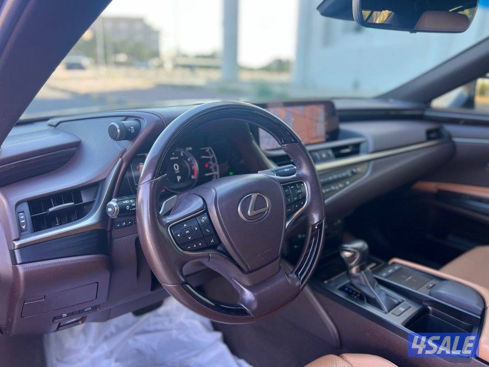 لكزس ES350 موديل ٢٠١٩ الساير صبغ وكاله درجه اولي ماشي ١٢٦ بحاله وكاله9
