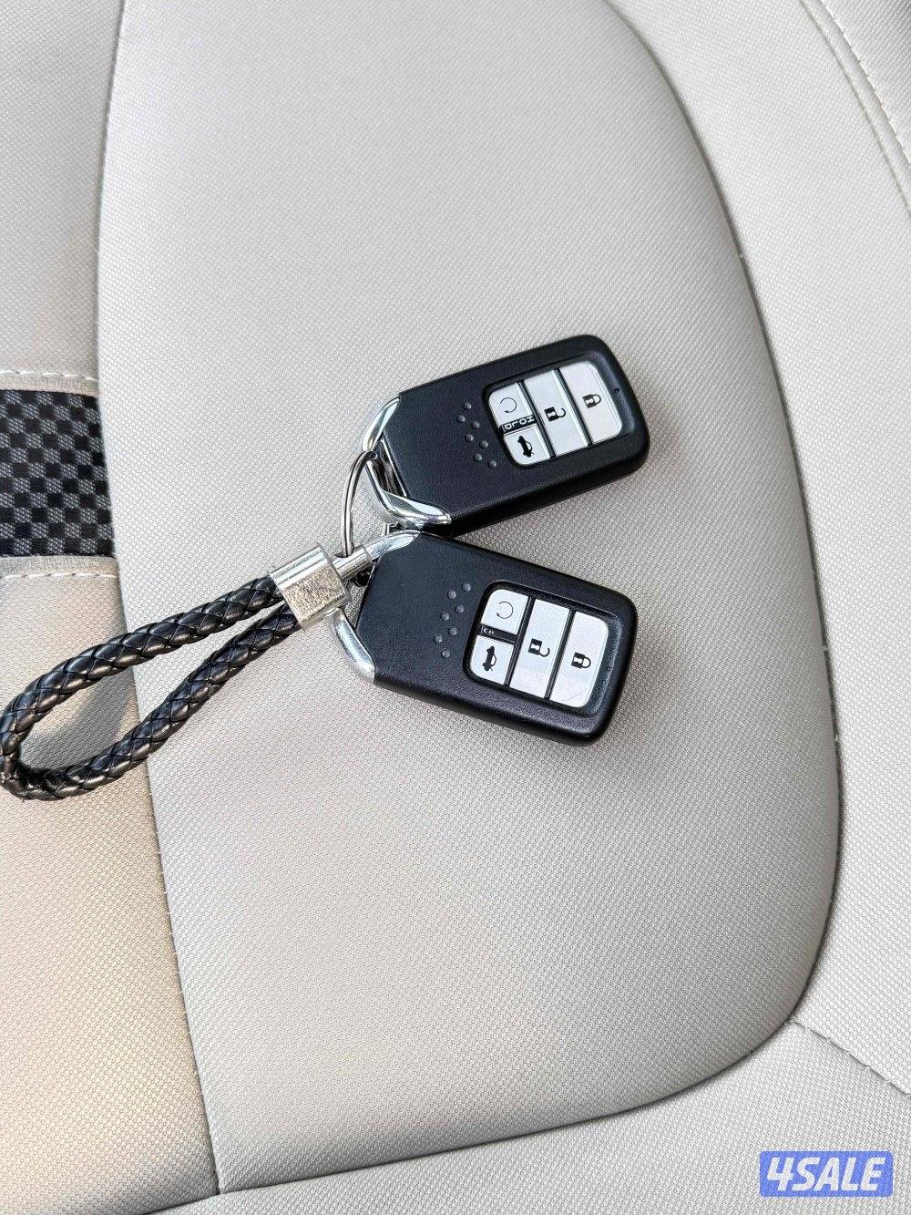 البيع هوندا سيفيك 20216