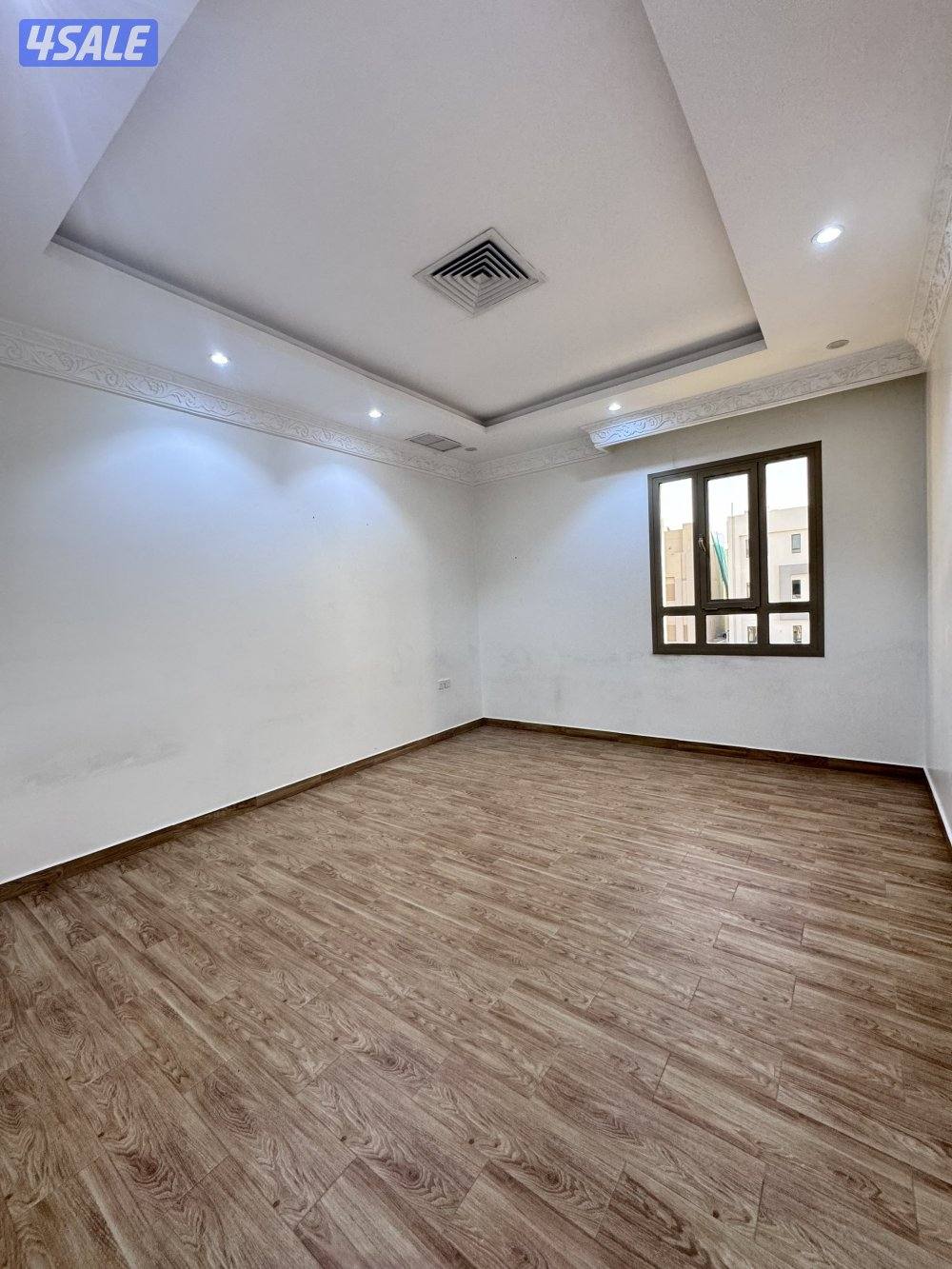 نرحب في الجميع1