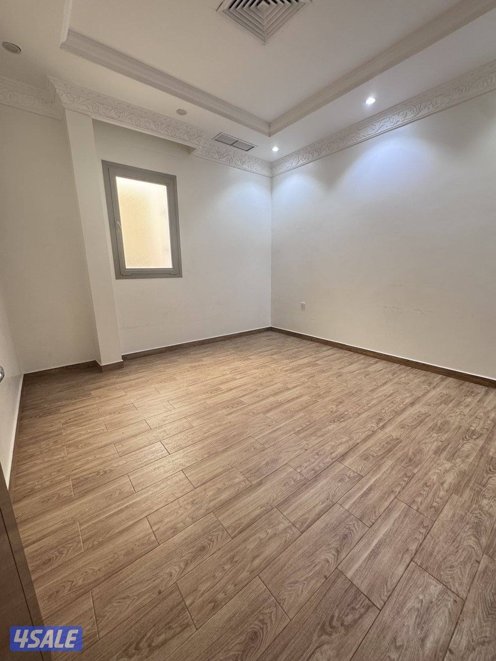 نرحب في الجميع5