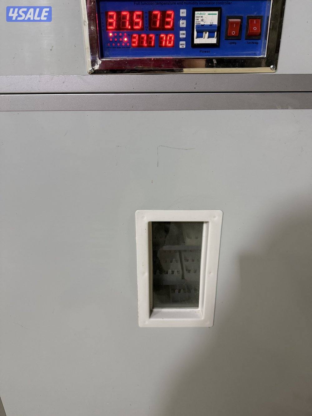 للبيع فقاسة نوامي ١٠٥٦بيضه نظيفه جدا3