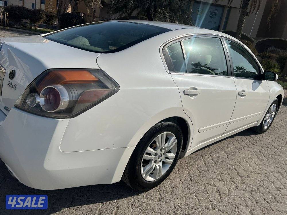 بيعة سريعه نيسان التيما 2012 وارد الوكاله صبغ الوكاله4