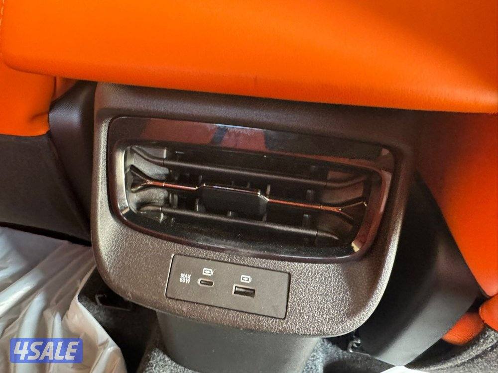 جيب ميج 2025 سيرفس وكاله نظيف جدا شرط الفحص كامل المواصفات9