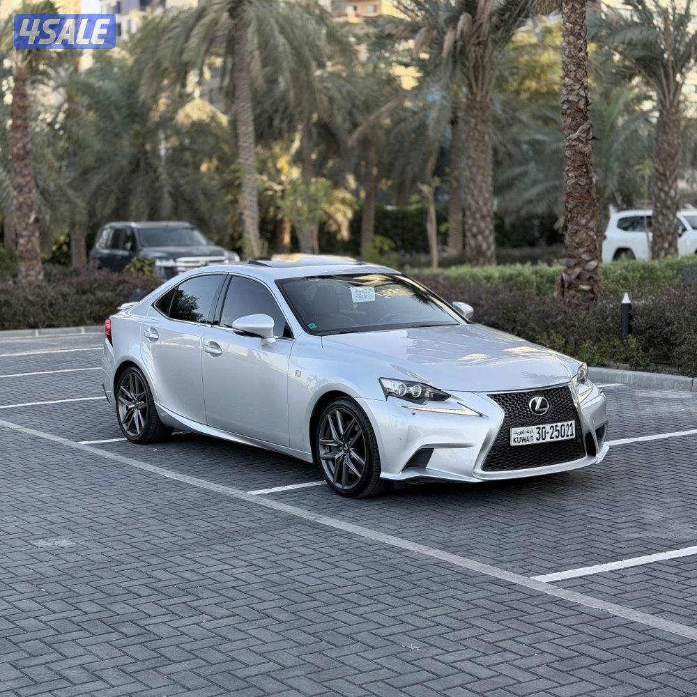 لكزس Isf 350 SPORT عداد 147 الف ، سيرفس منتظم بالوكالة -بحالة الوكالة0