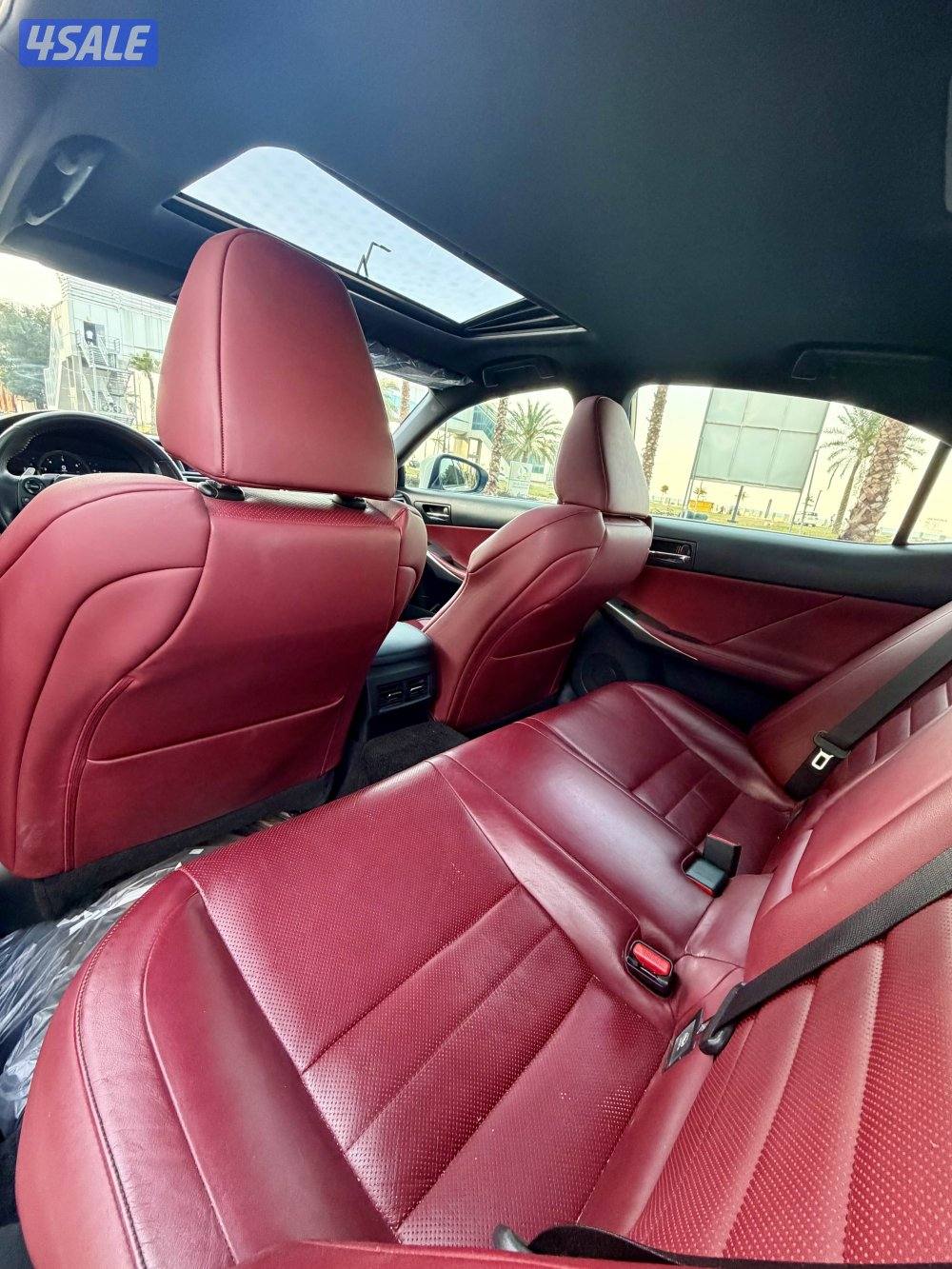 لكزس Isf 350 SPORT عداد 147 الف ، سيرفس منتظم بالوكالة -بحالة الوكالة8