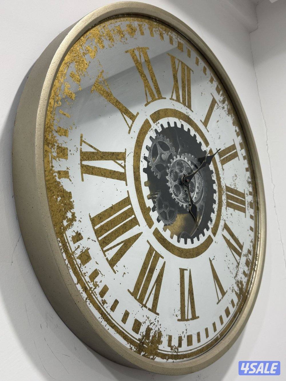 للبيع ساعة حائط بحالة ممتازة0