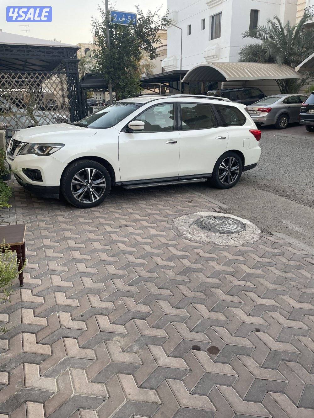 للبيع نيسان باثندر0