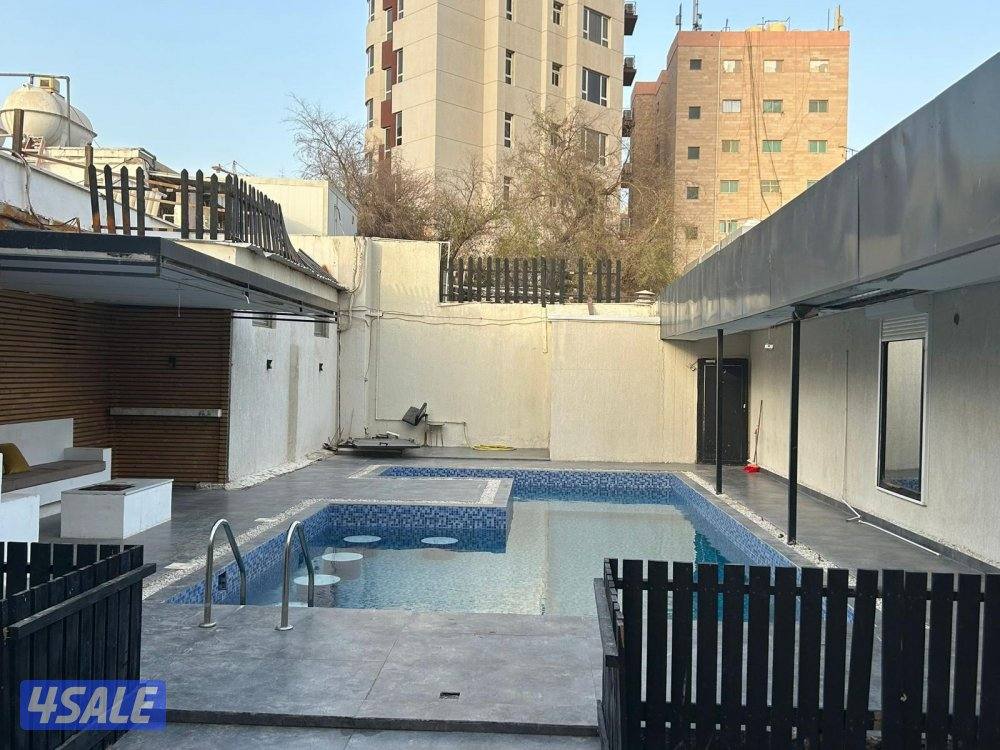 للايجار بيت عربي عبارة عن دور ارضي بالكامل4