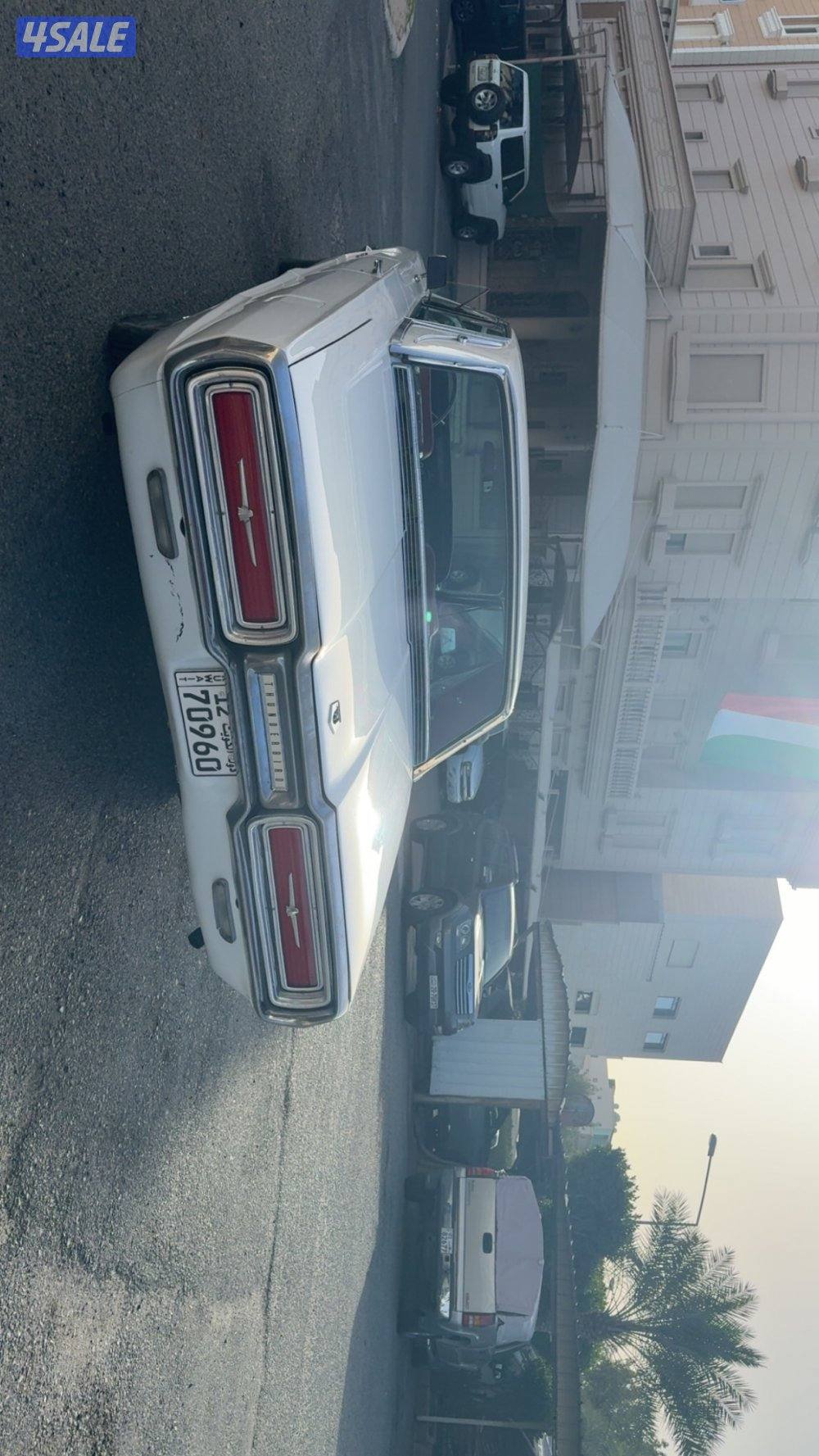 فورد ثاندربيرد موديل 1964 بحاله جيده مخزن نظيف  الرجاء التواصل للجادين1