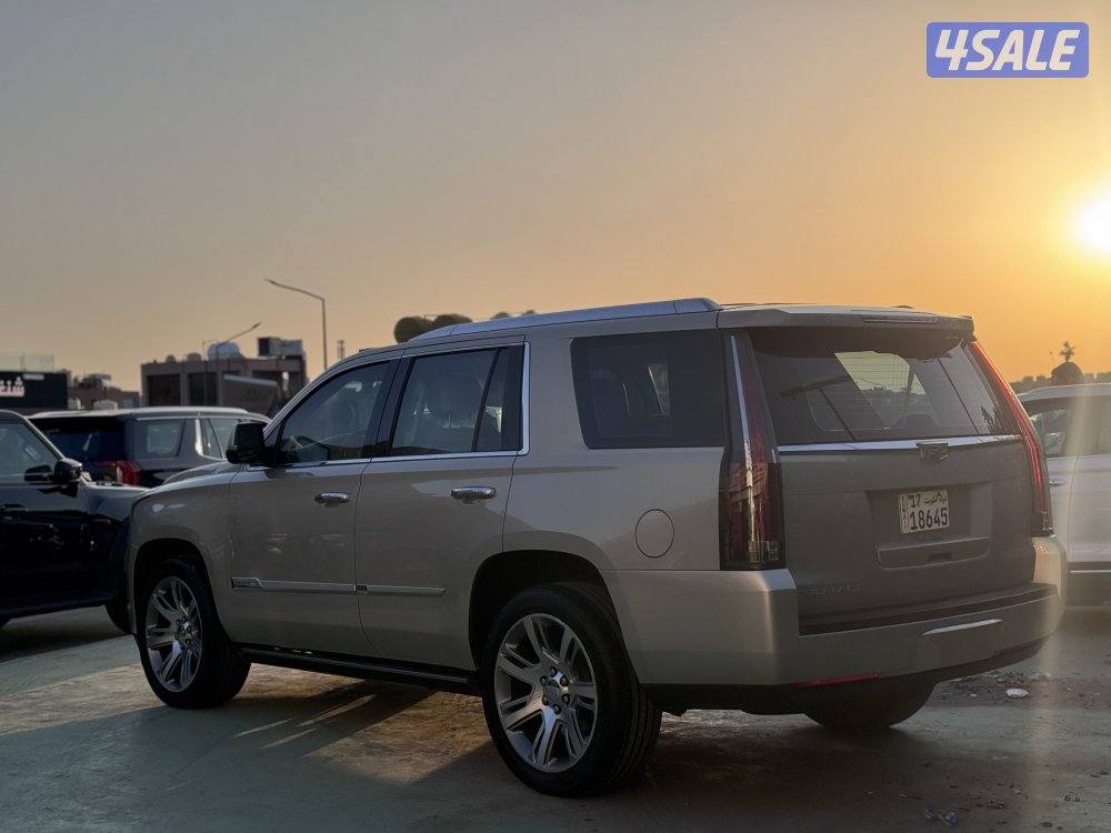 للبيع اسكاليد2015 صبغ وكاله7