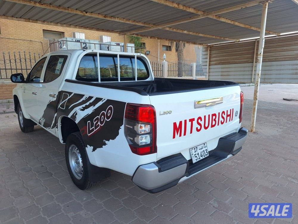 وانيت متسوبيشي 4×42