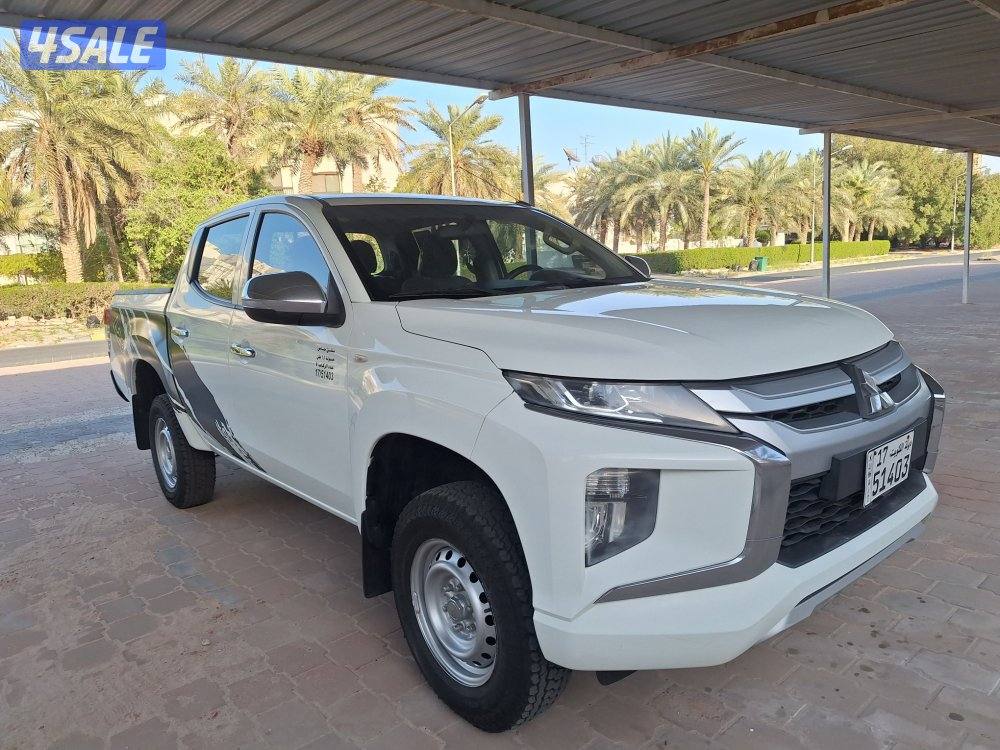 وانيت متسوبيشي 4×46