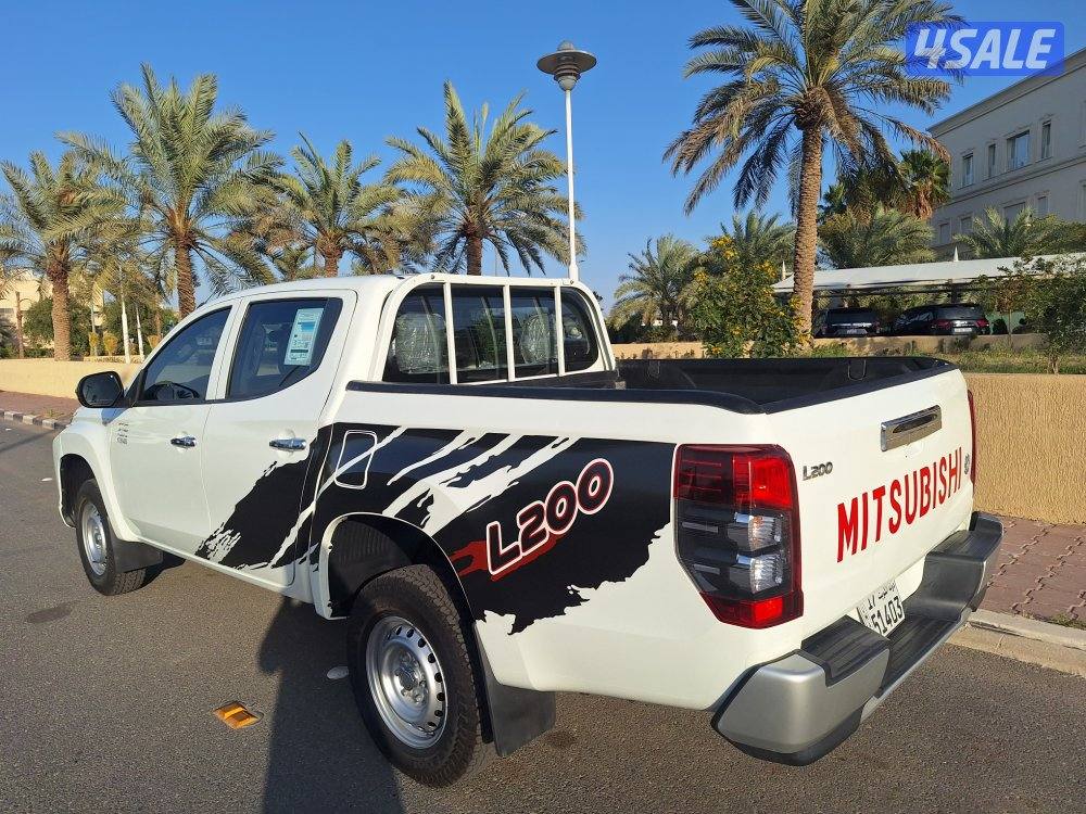 وانيت متسوبيشي 4×48