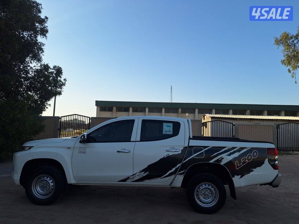 وانيت متسوبيشي 4×49