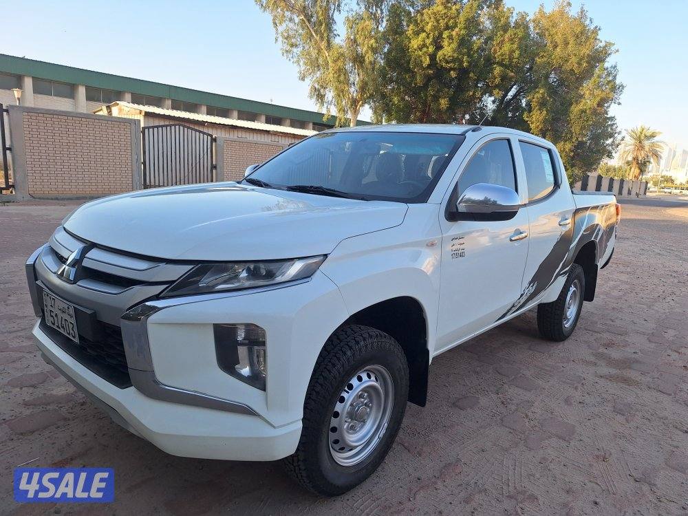 وانيت متسوبيشي 4×410