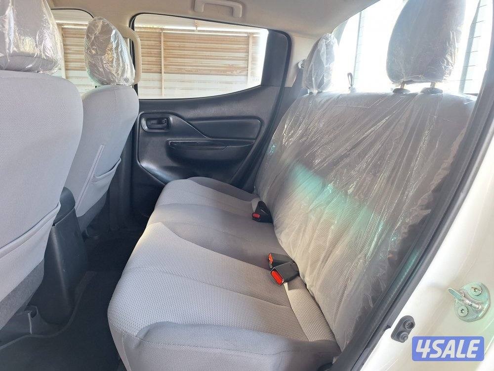 وانيت متسوبيشي 4×414