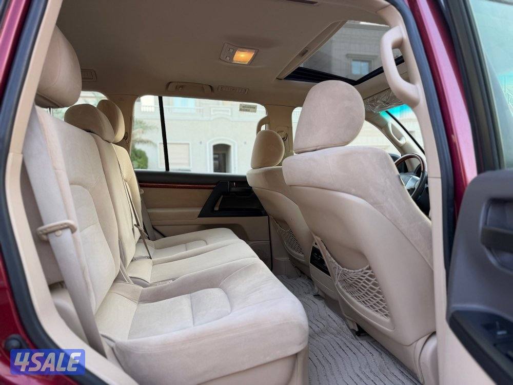 لاندكروزر 2014 ماشي 188 الف الساير8