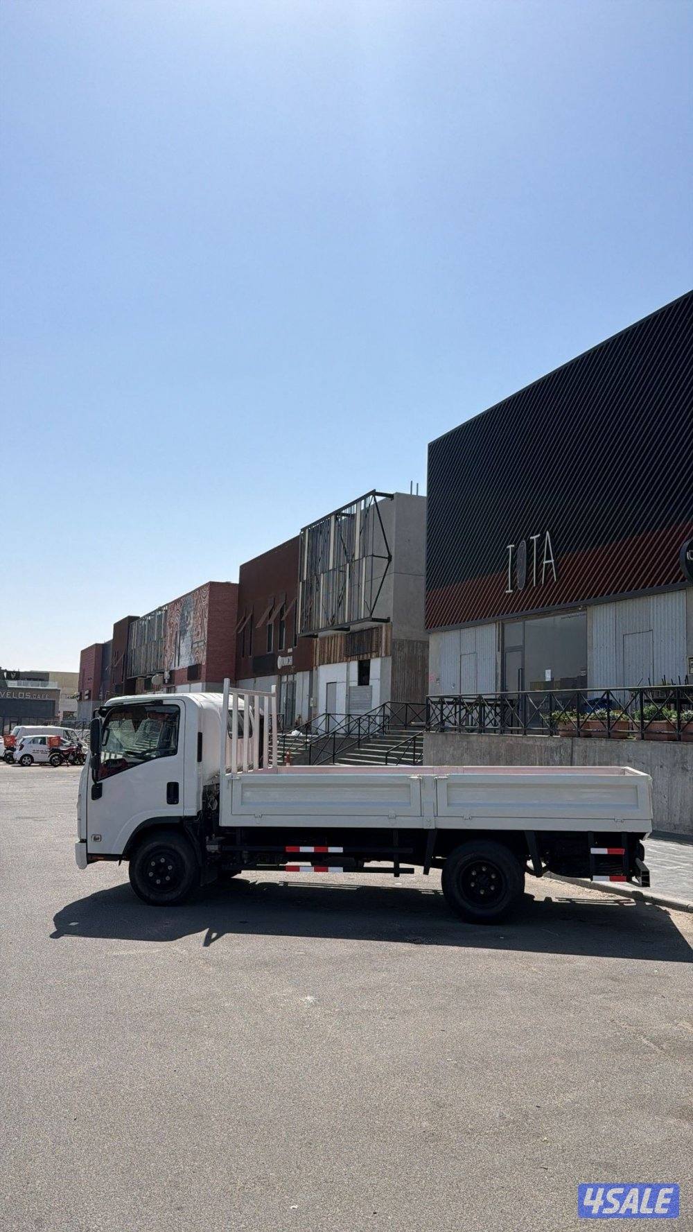 للبيع ايسوزو موديل 2022 عداد 50 الف2