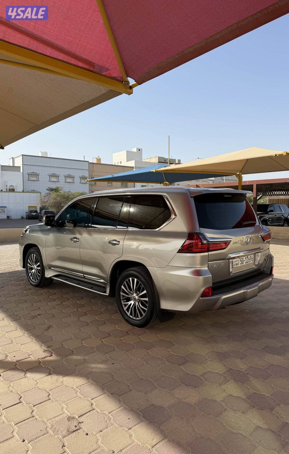 للبيع لكزس 20172