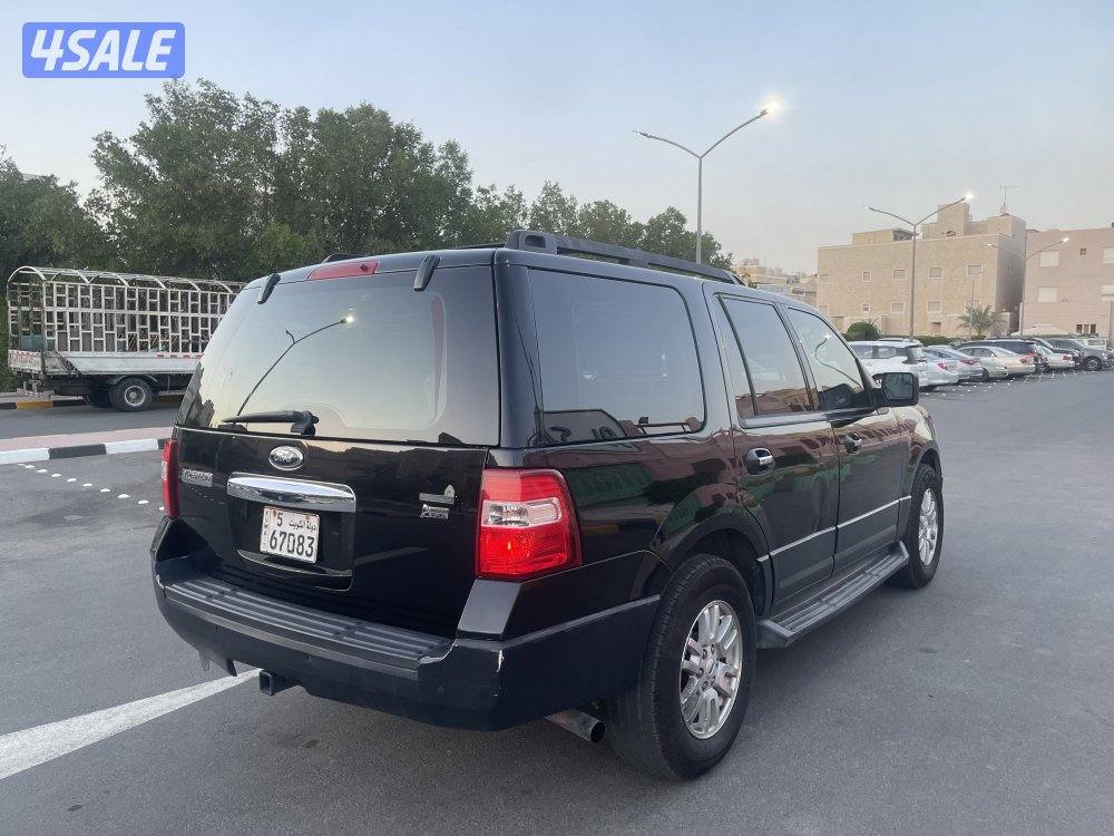 للبيع فورد اكسبدشن موديل 20140