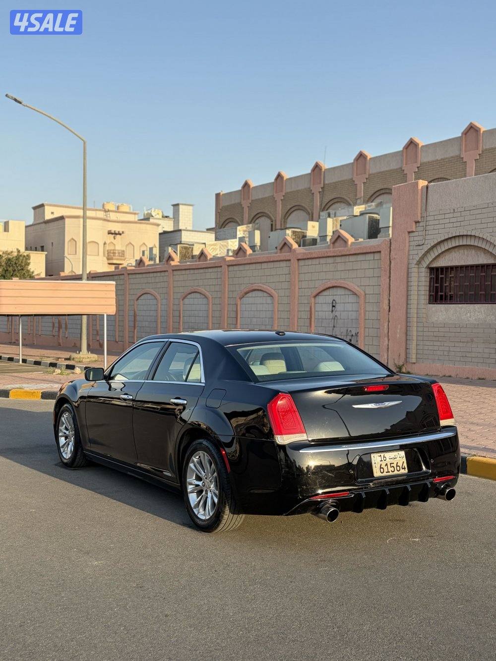 للبيع كرايزلر 20192