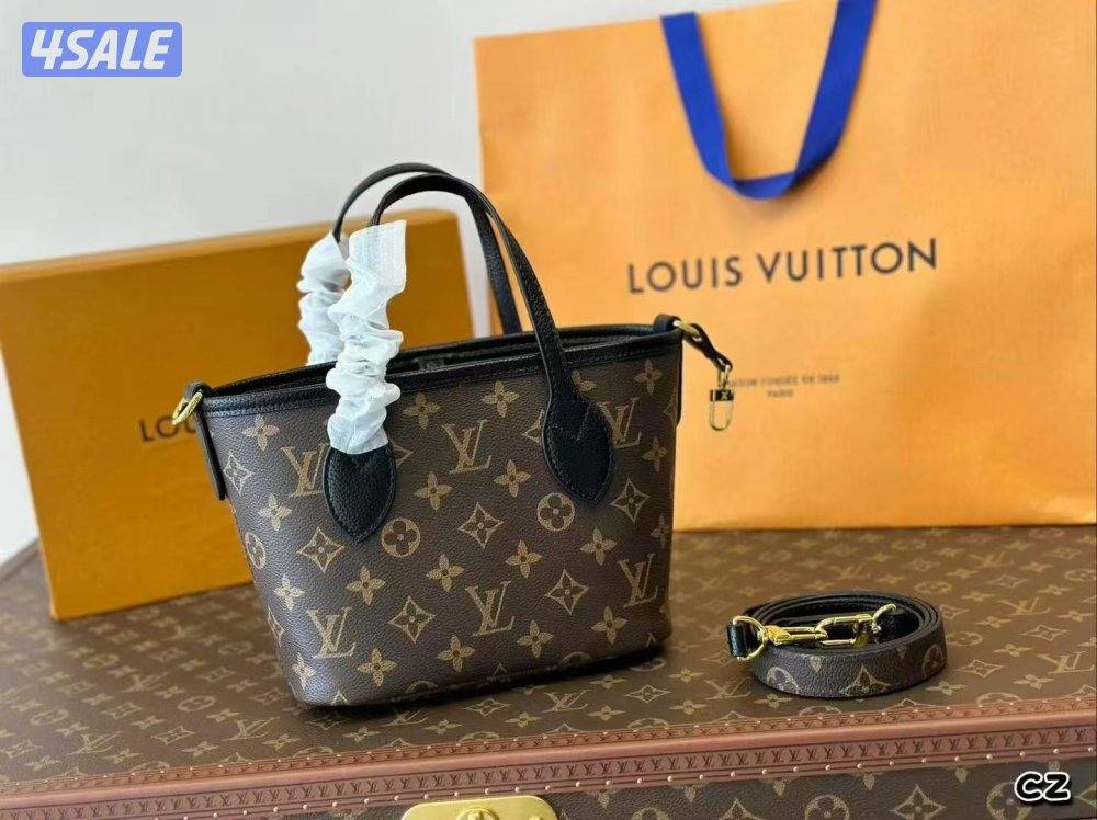 اي شنطة ب2215