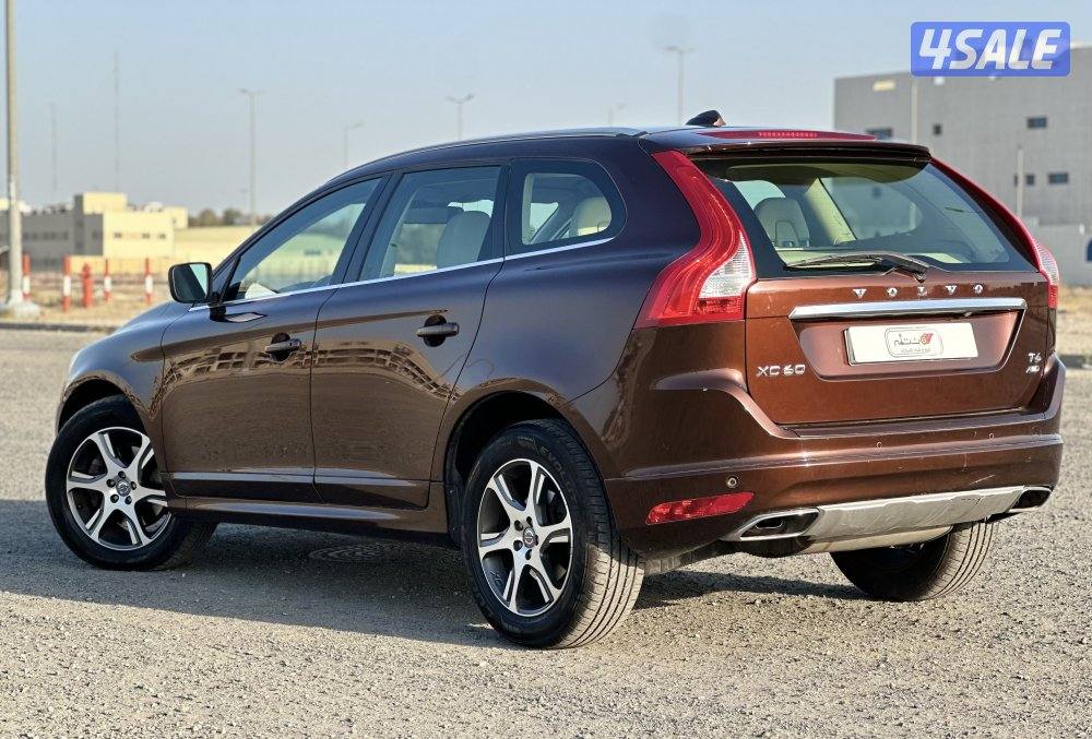 للبيع فولفو موديل 20143