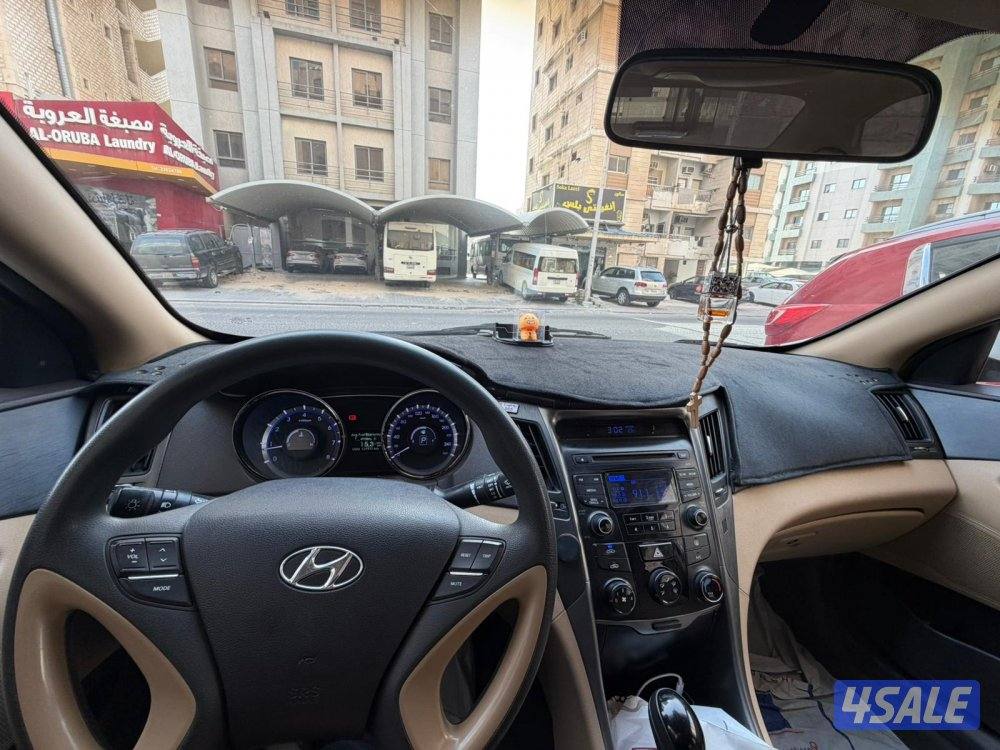 للبيع سيارة هونداي سوناتا4