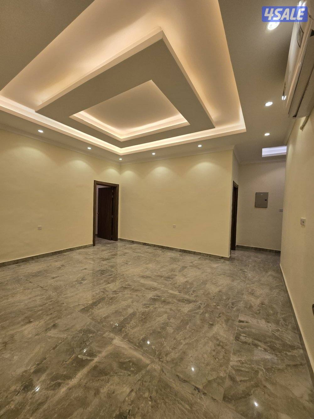 فرصه لاتعوض ولاتتكرر..  للإيجار شقه مساحات كبيره سوبر لوكس بالفحيحيل0