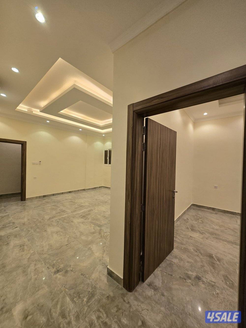 فرصه لاتعوض ولاتتكرر..  للإيجار شقه مساحات كبيره سوبر لوكس بالفحيحيل4