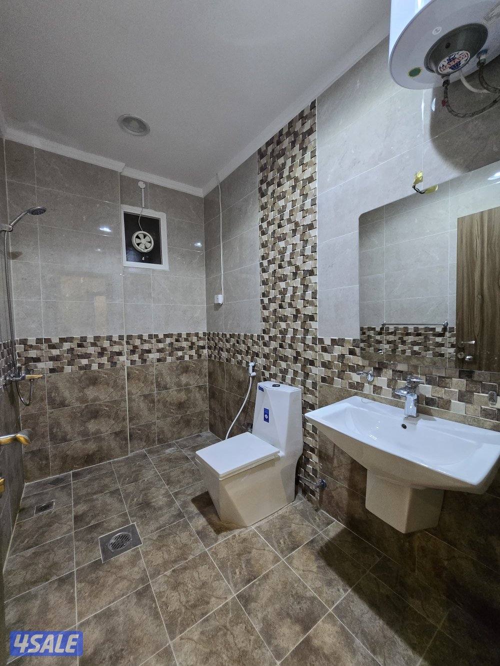 فرصه لاتعوض ولاتتكرر..  للإيجار شقه مساحات كبيره سوبر لوكس بالفحيحيل13