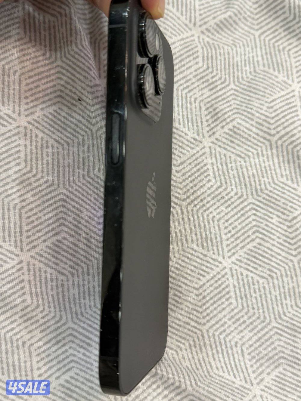 للبيع ايفون 14 برو نظيف  256 قيقا5