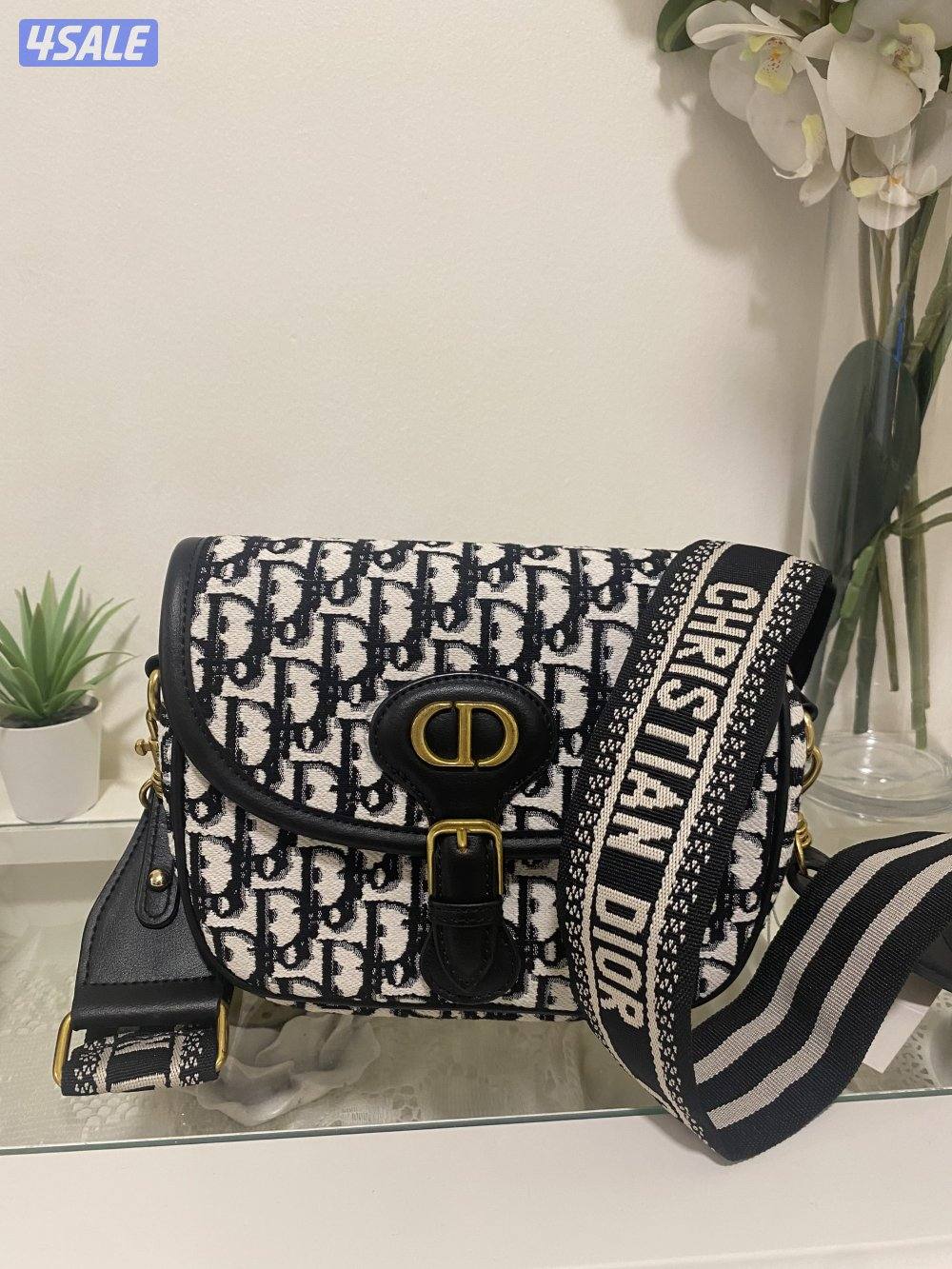 جزدان christan dior درجه اولى master التنين مع بعض ٢٥2