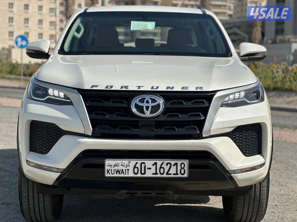 للبيع تويوتا فورتنر وارد الوكالة الساير2