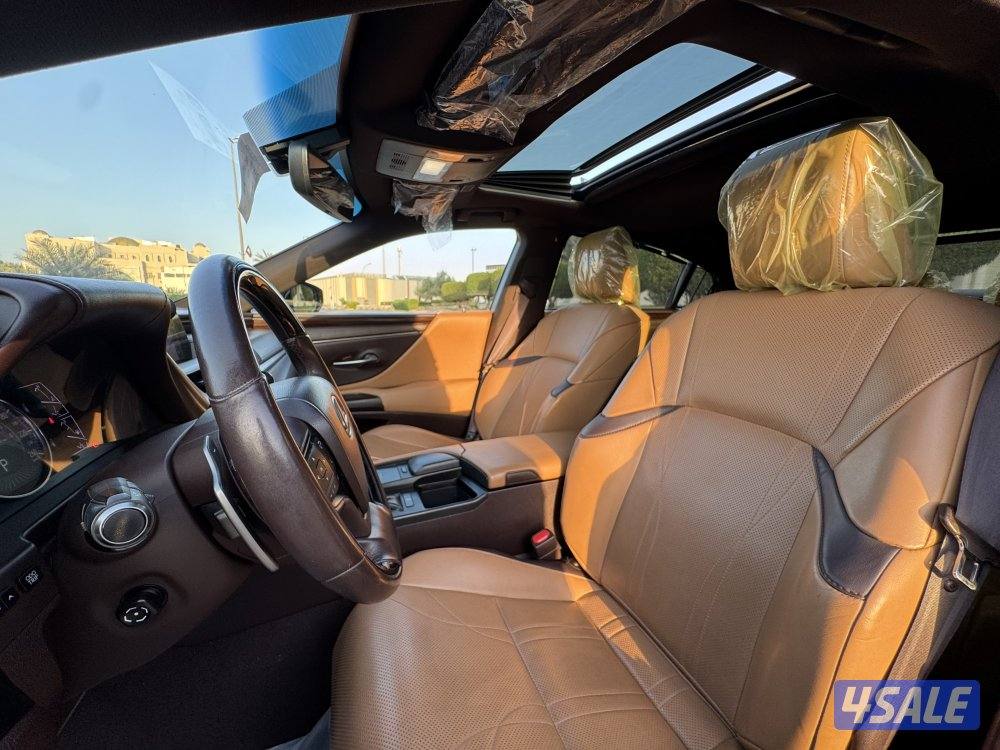 لكزس ES250 موديل 2019 كامل المواصفات12